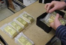 Vàng thế giới tăng sau biên bản họp của Fed