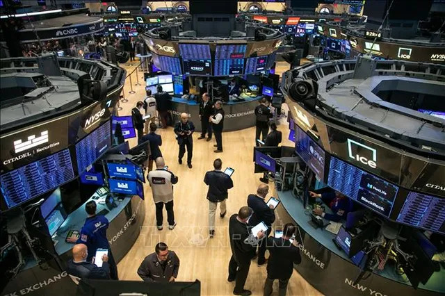 chung-khoan-my-thx-28679326287713032325621